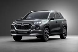 Maruti Suzuki Grand Vitara Color Splendid Silver